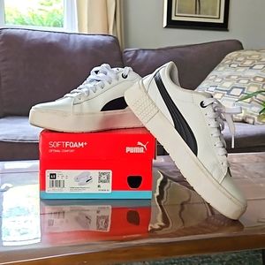 I am new to US and I got the wrong shoe size. Puma, 6.5, black and white
